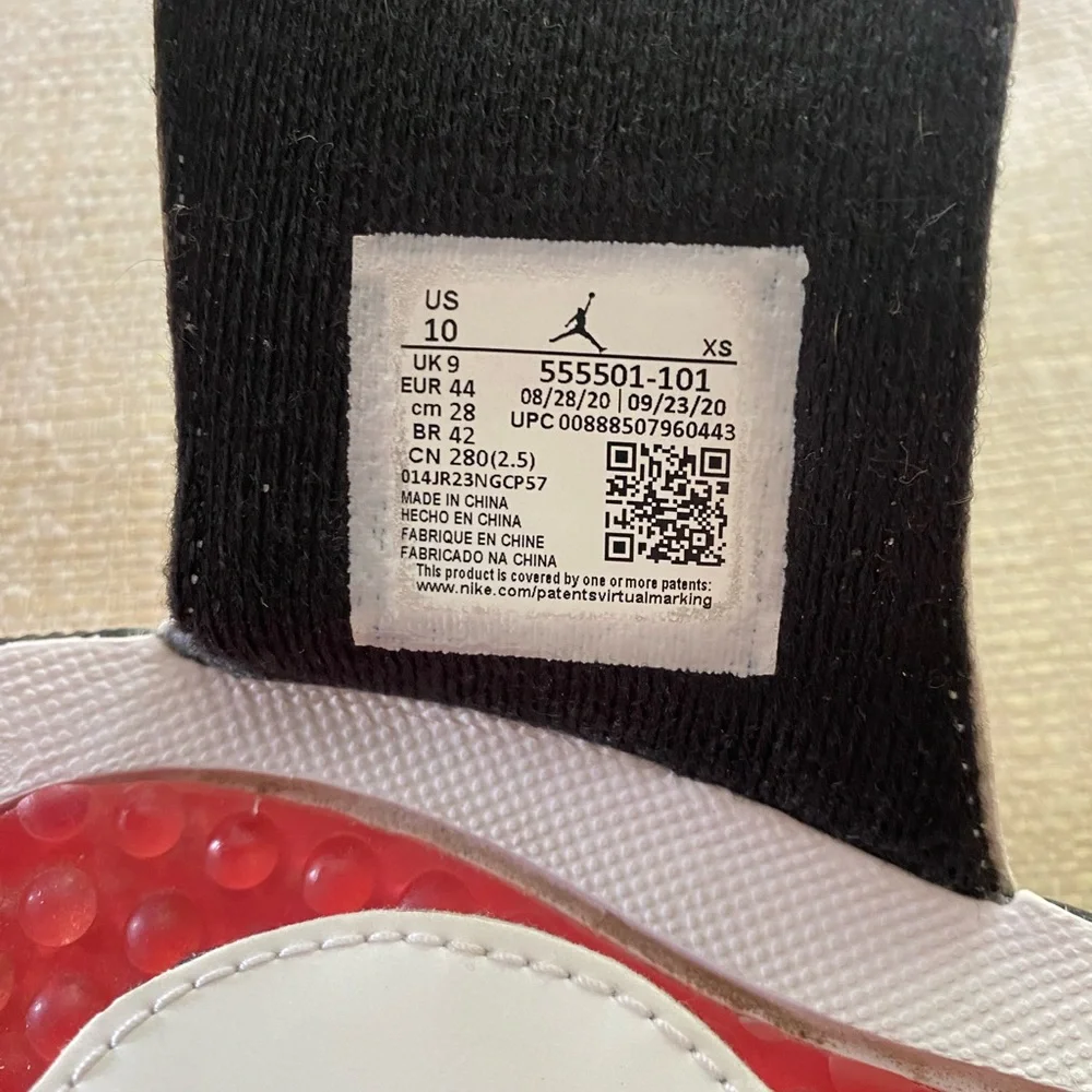 Rare Jordan Hydro V Retro Slides White/Fire Red-Black Size 10